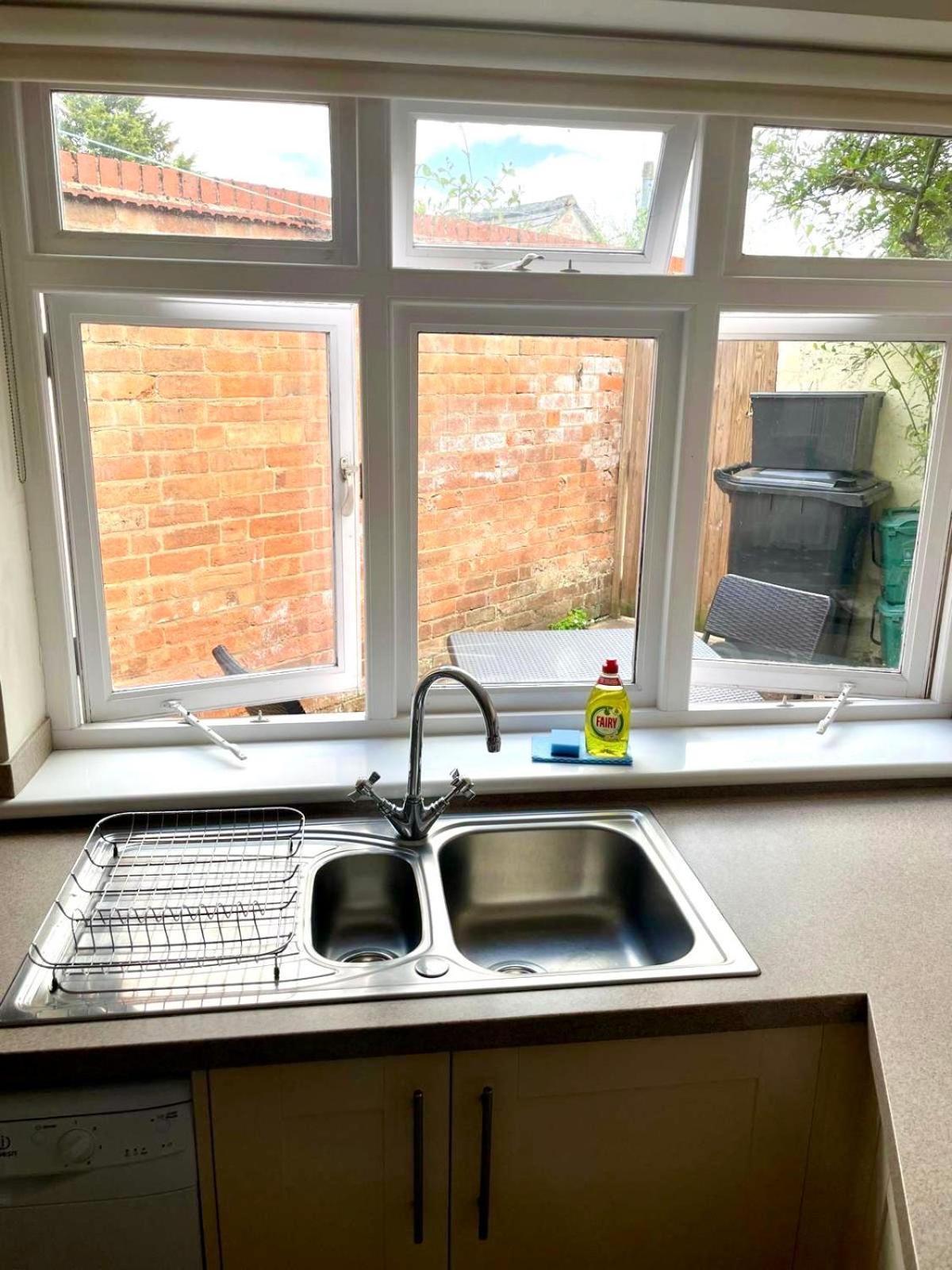 Town Centre Apartment Perfect Location With On-Street Parking Stratford-upon-Avon Oda fotoğraf